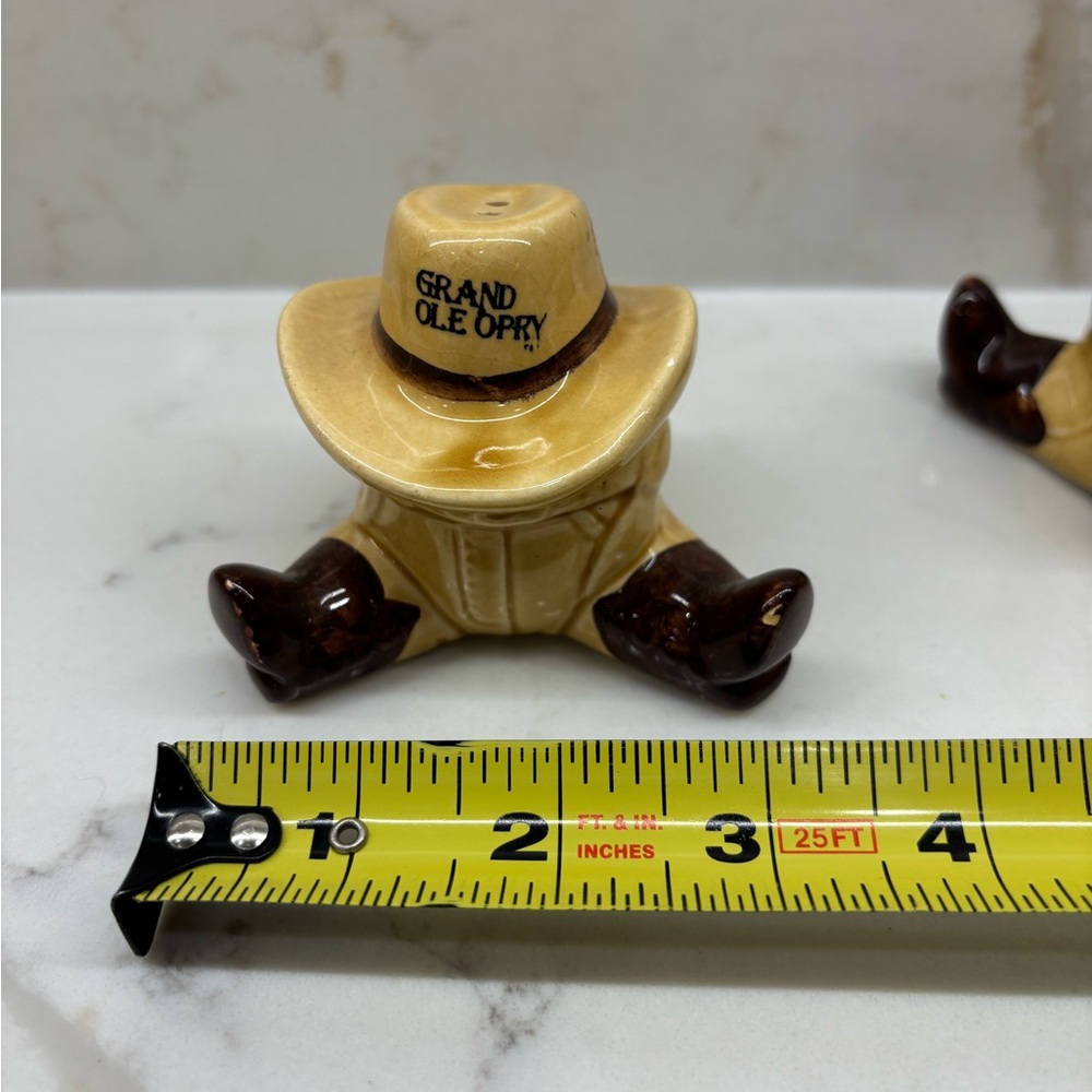 Vintage Grand Ole Opry Ceramic Cowboy Boot & Hat Salt and Pepper Shakers - Picture 9 of 9